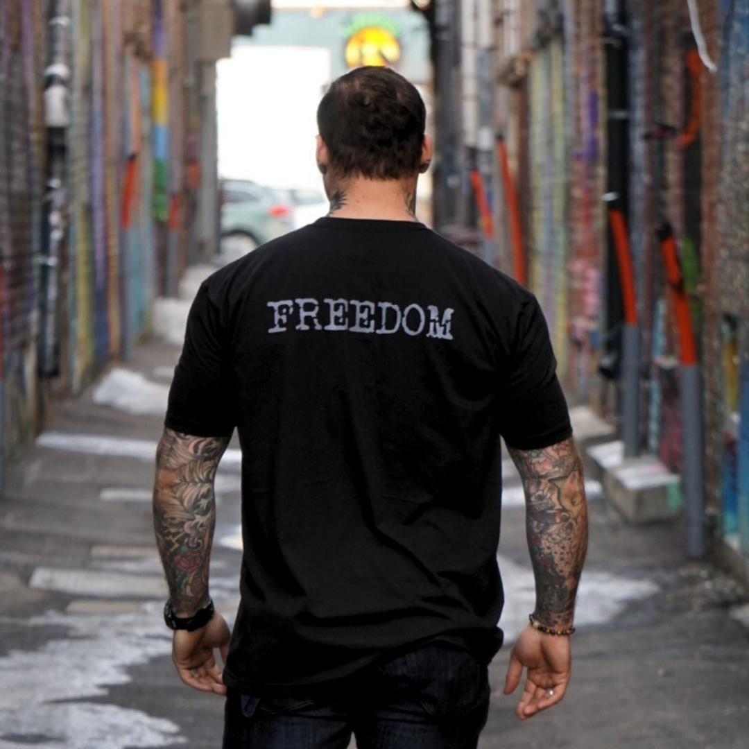 Camiseta FREEDOM | Desafiamos las normas