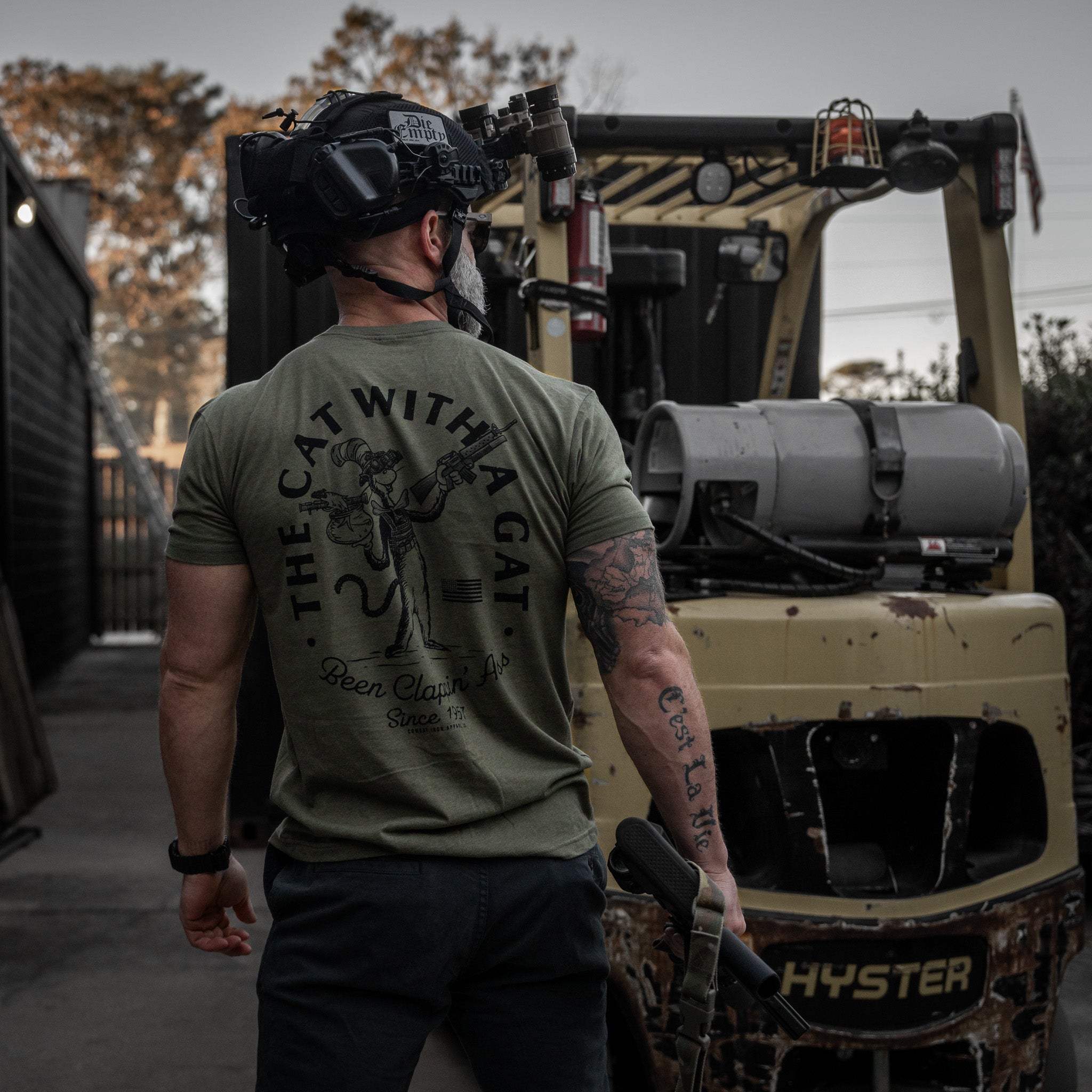 The Cat With A Gat Remix Men's T-Shirt