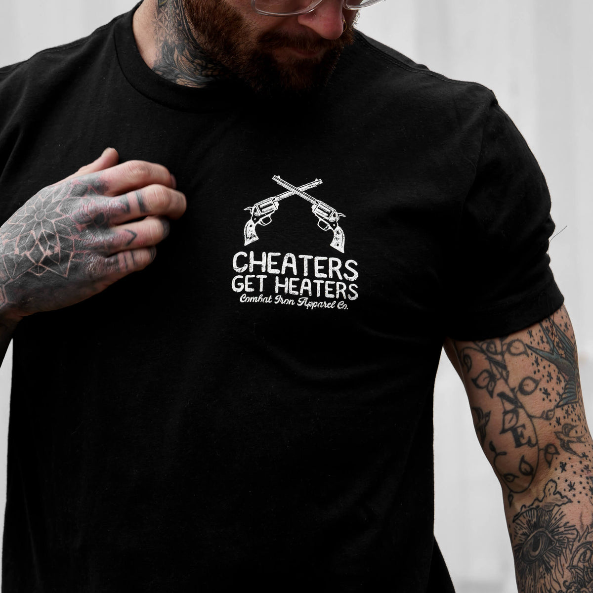 Cheaters Get Heaters Cowboy Edition Herren T-Shirt