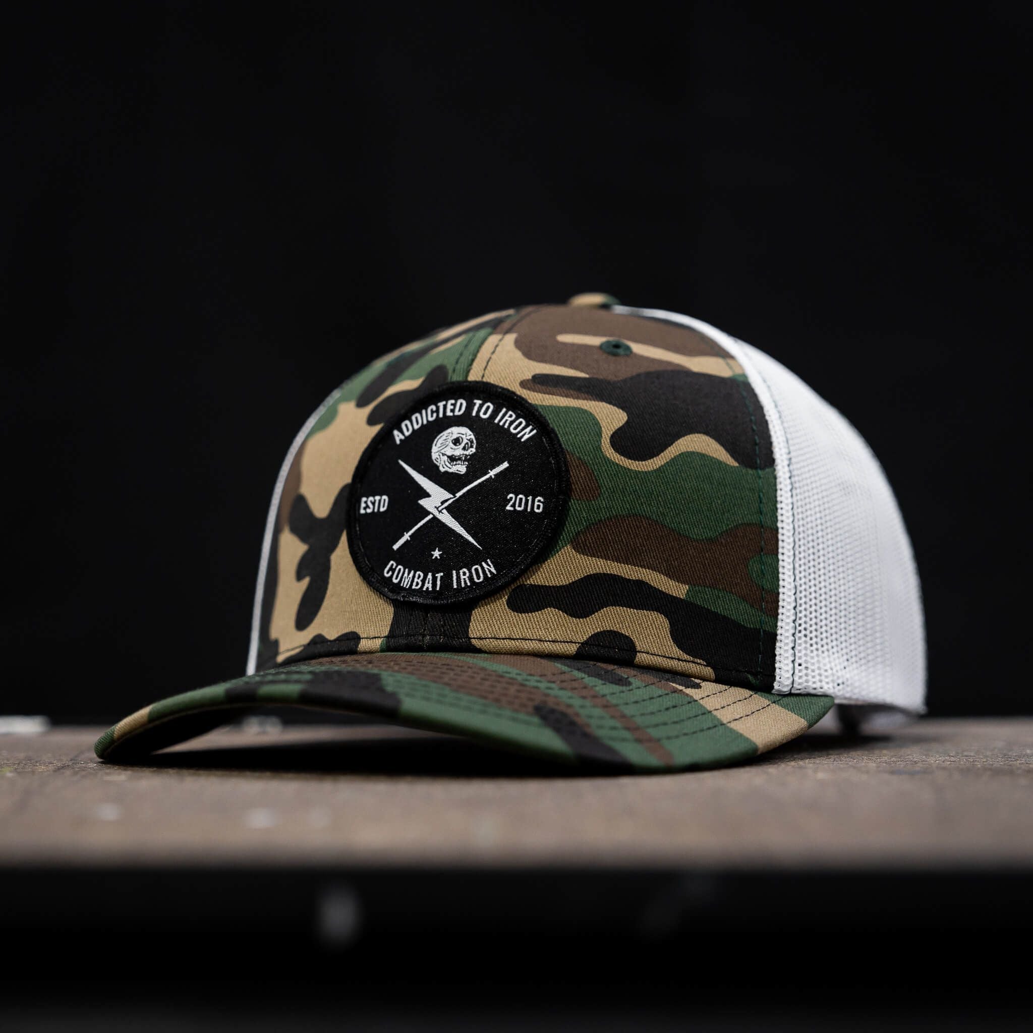 Addicted To Iron Patch Snapback Mütze