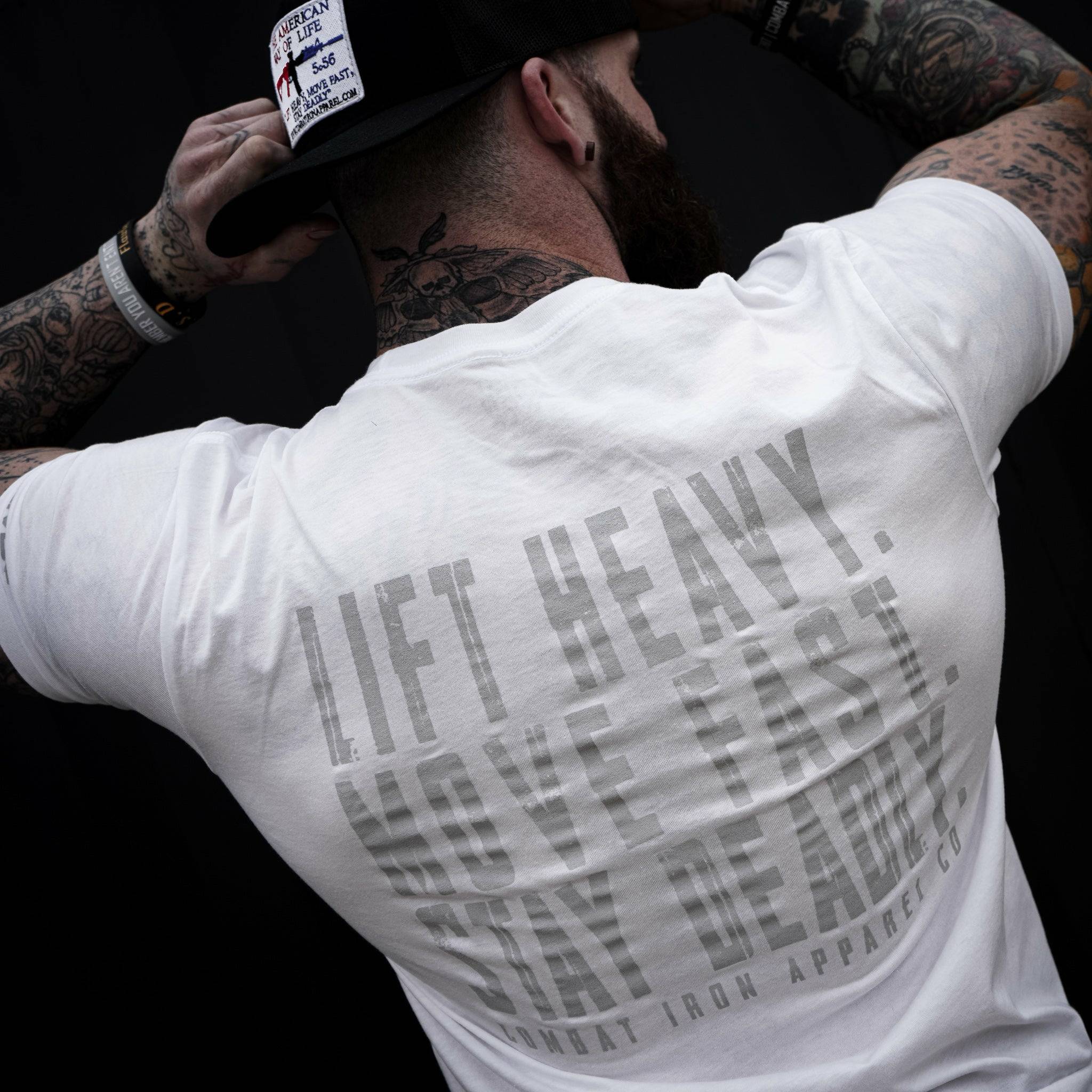 Originales Motto: Heb schwer. Beweg dich schnell. Bleib tödlich. Herren-T-Shirt