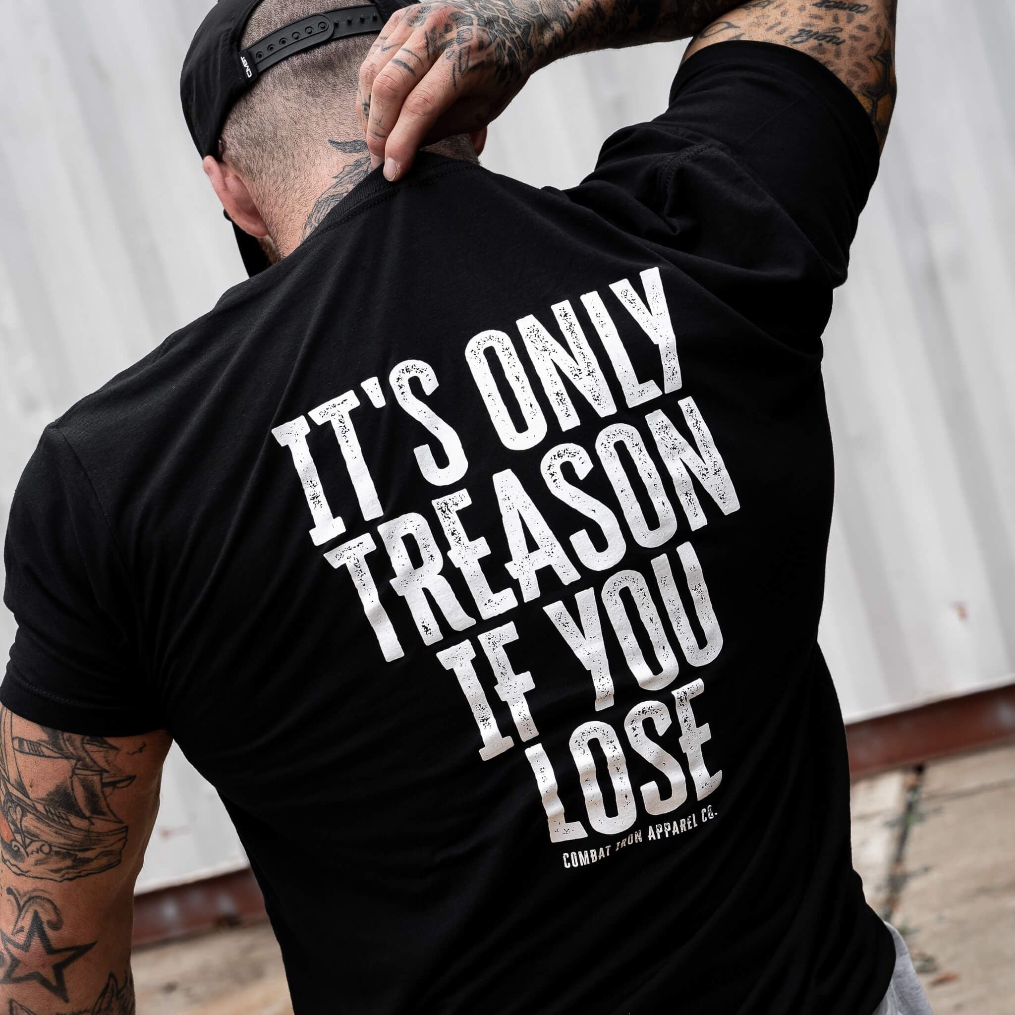 ES IST NUR VERRAT, WENN MAN VERLIERT HERREN T-SHIRT