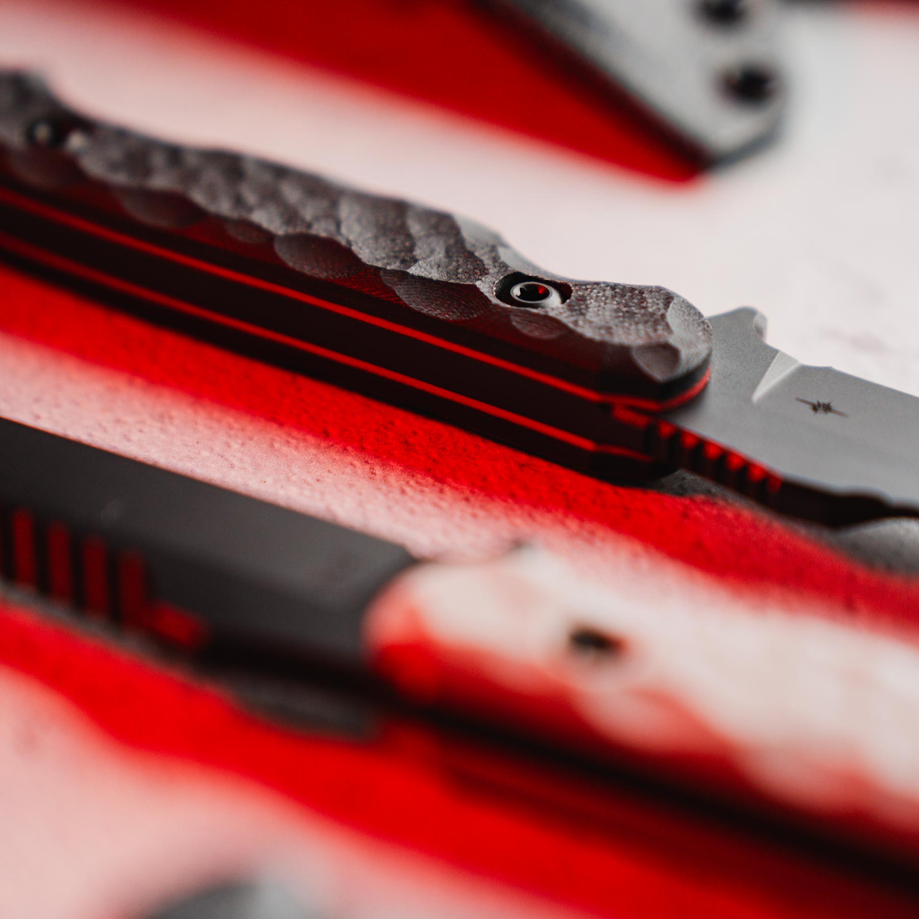 Darter T - Shadow Black