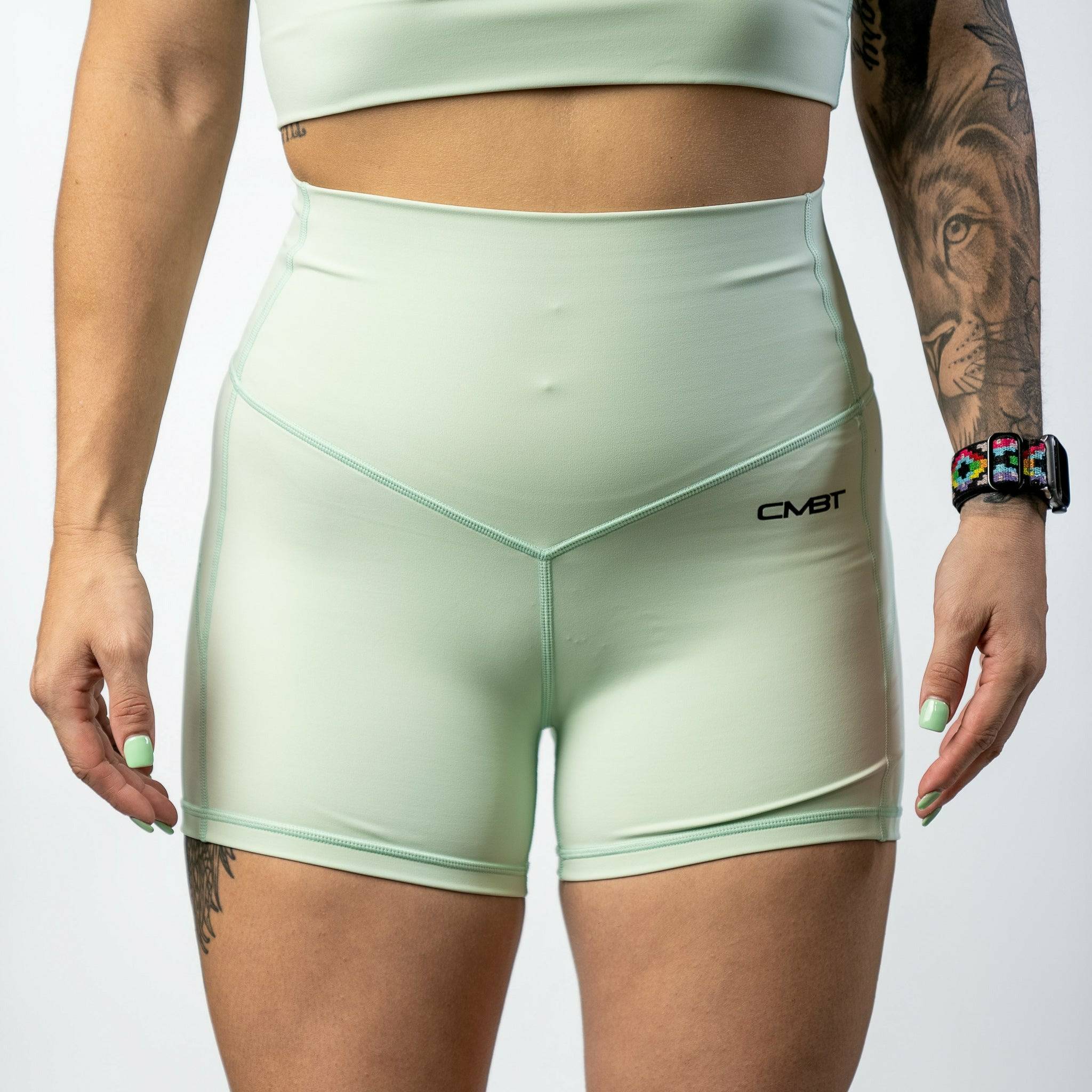 DAMEN LUXUS-SHORTS MIT HOHEM BUND