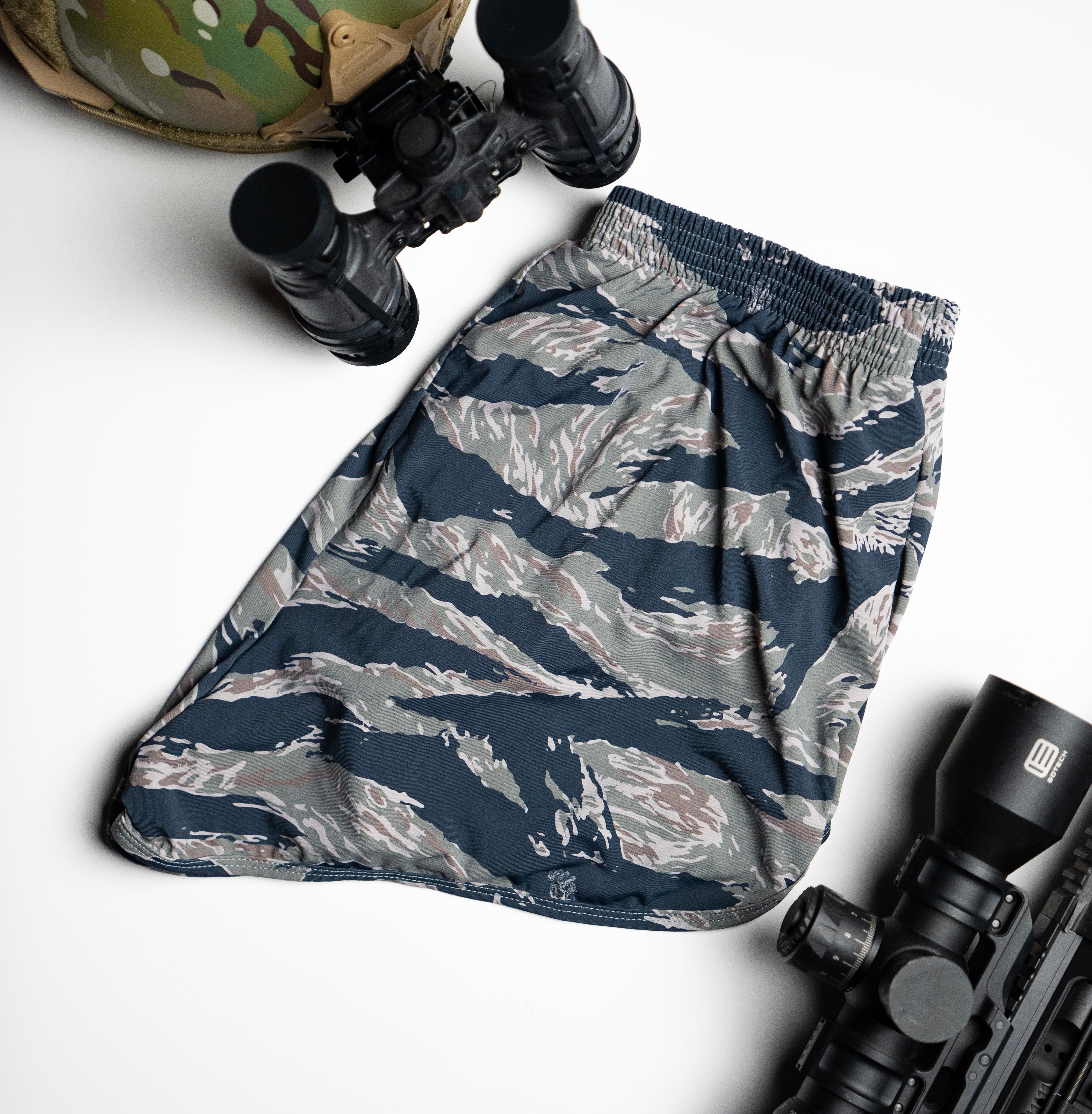 Silkies salvajes - Raya de tigre