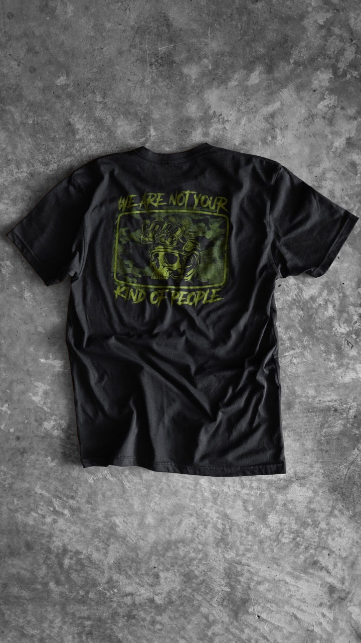 NYKOP TEE