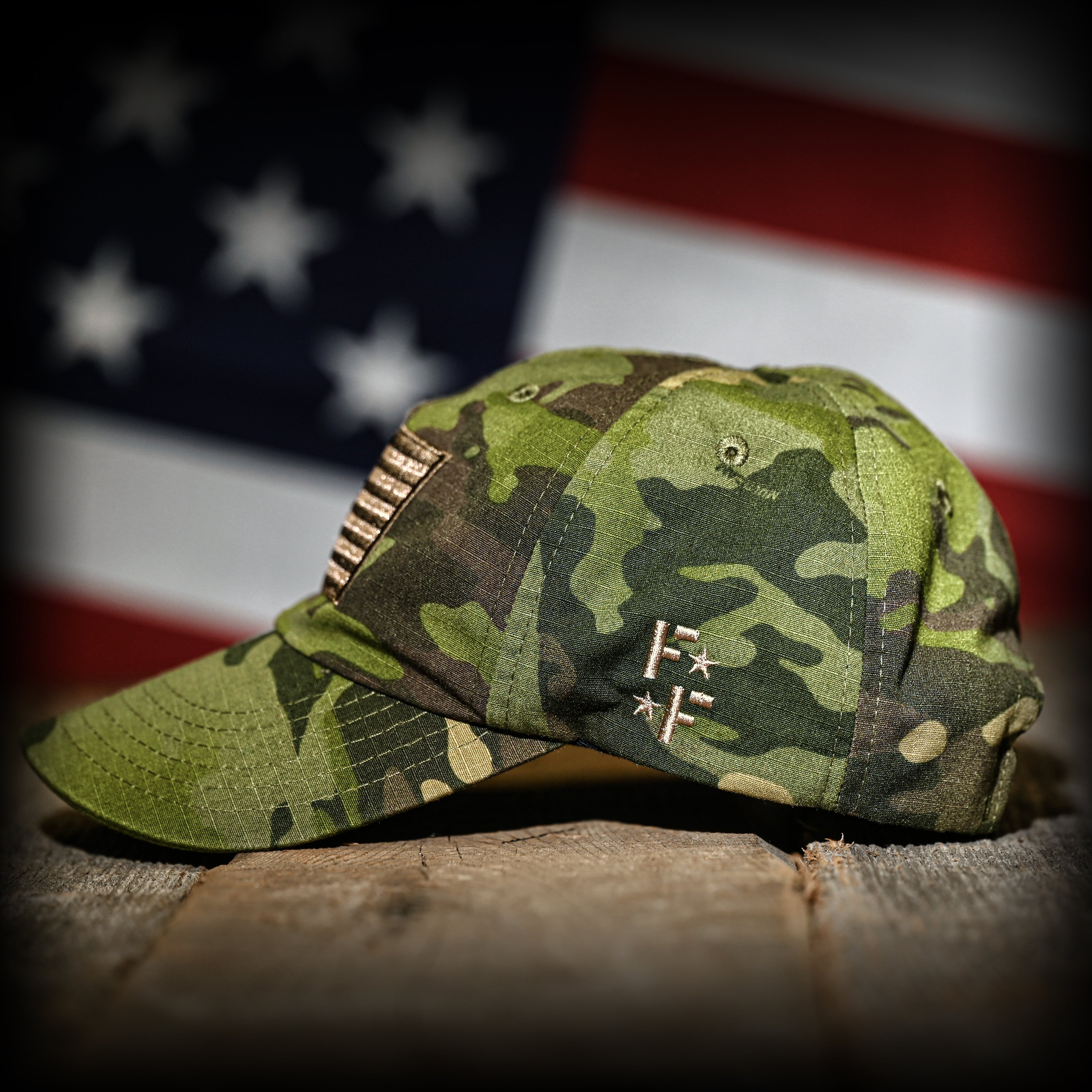 GORRA TROPIC MULTICAM FULL RIPSTOP CON BANDERA DE EE. UU.