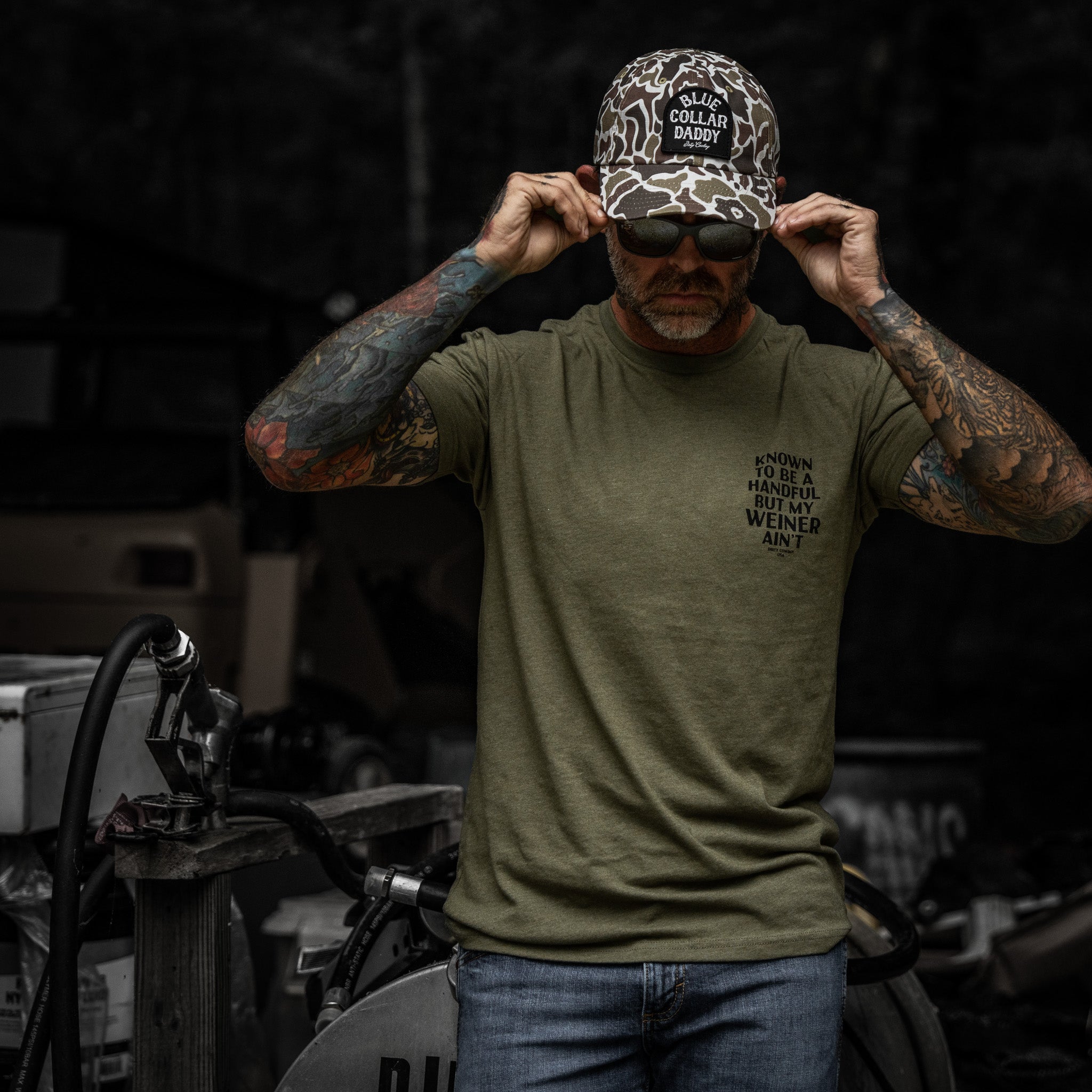 Known To Be A Handful. But My Weiner Ain't Men's T-Shirt