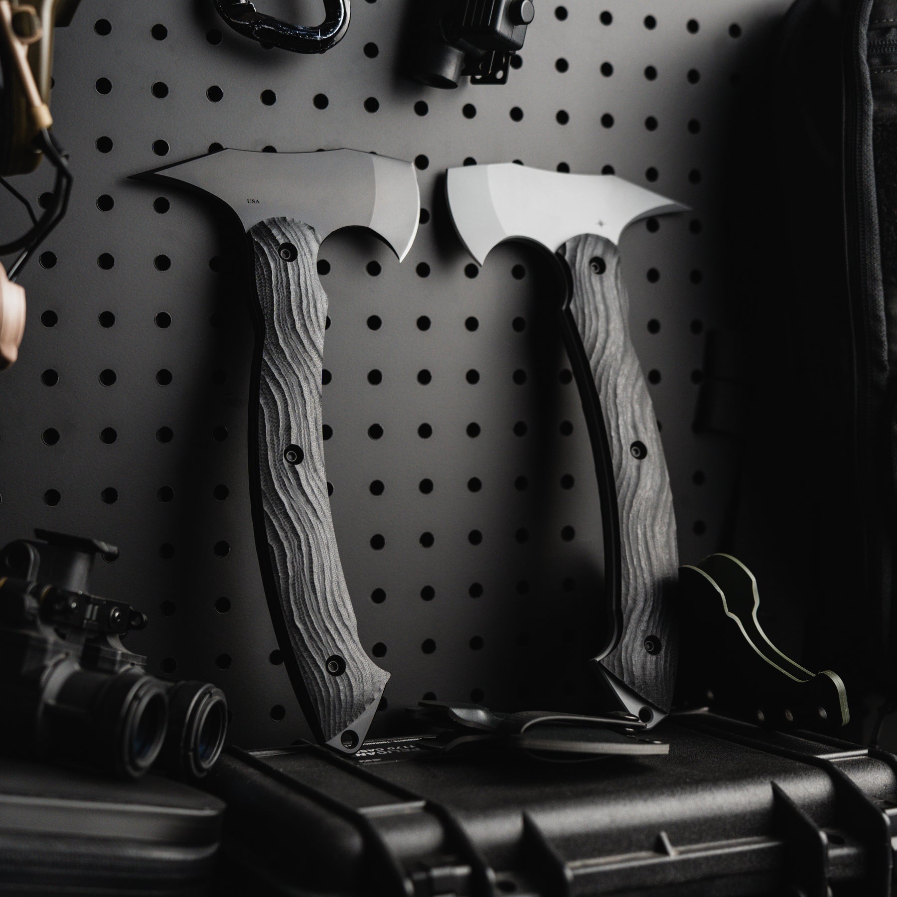 Tomahawk - Phantom Grey