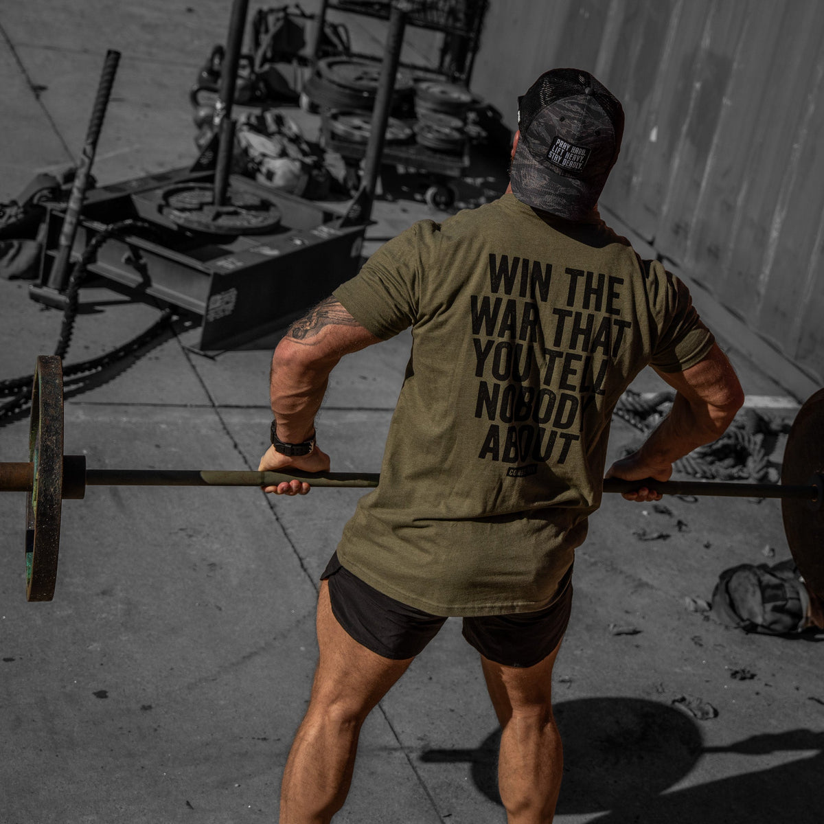 Win The War You Tell Nobody About Herren T-Shirt