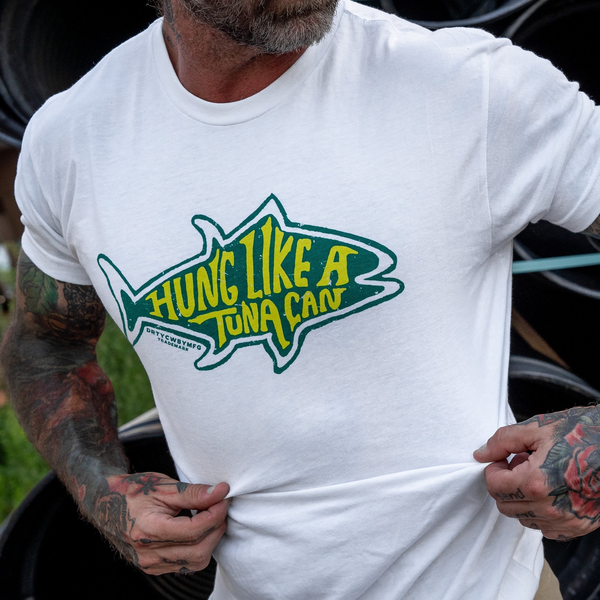 Herren-T-Shirt mit Thunfischdosen-Aufdruck