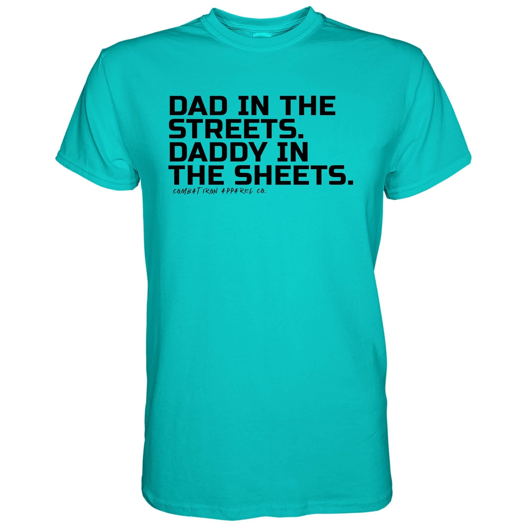 Vater auf der Straße. Papa im Bett. Herren T-Shirt