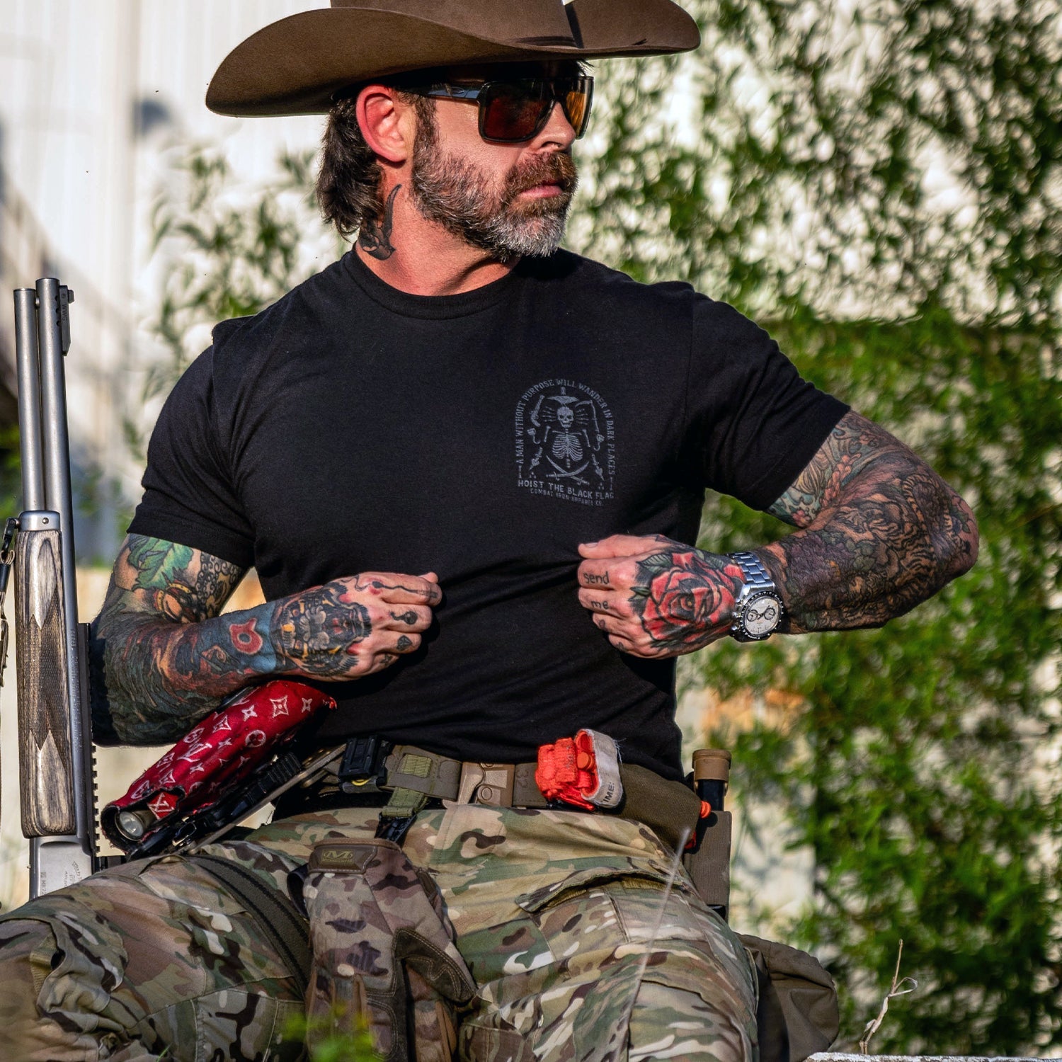 Hoist the Black Flag Skull & Bones Men's T-Shirt