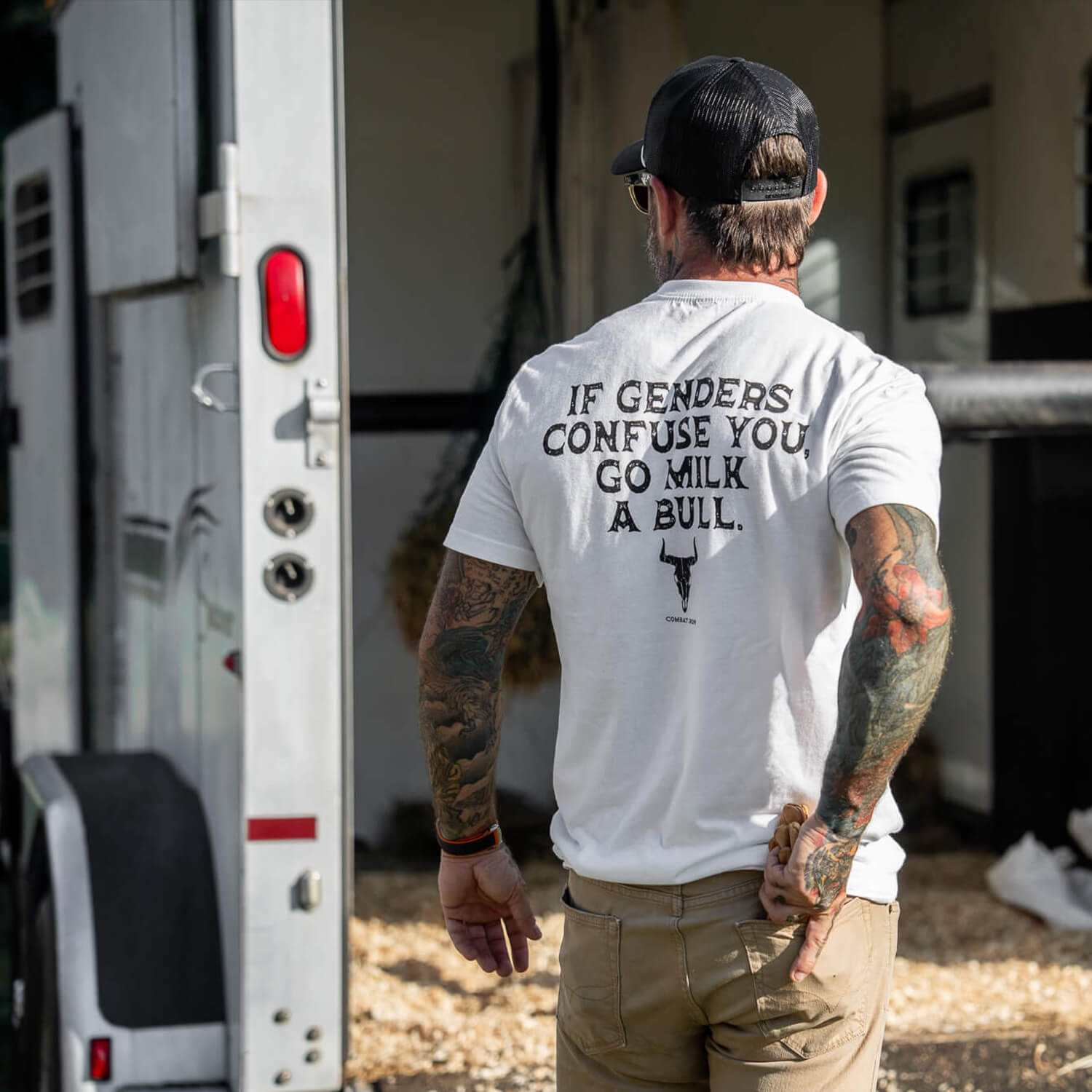 If Genders Confuse You, Go Milk a Bull Men's T-Shirt