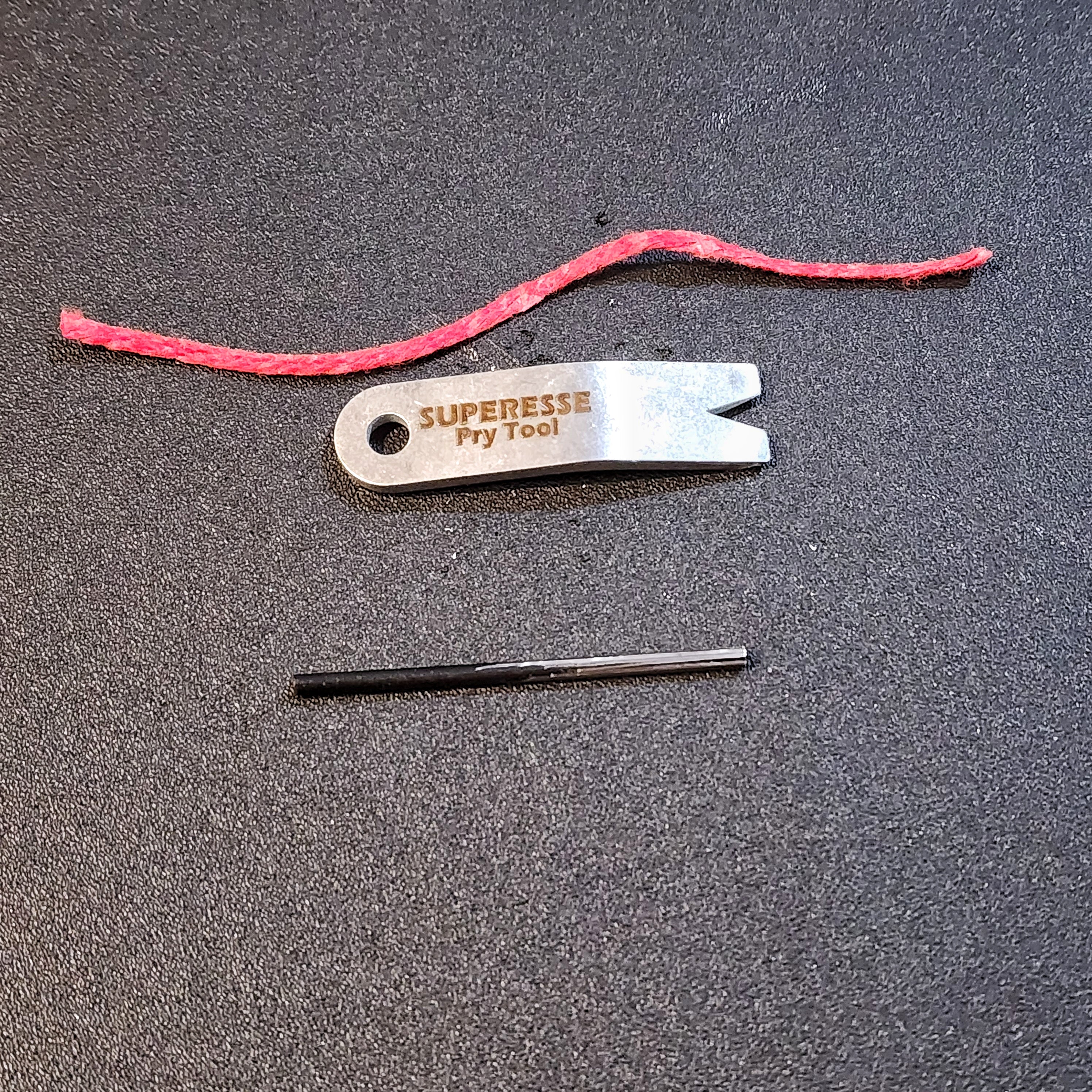 Superesse Micro Task Tool (S-MTT): EDC Pry Implement