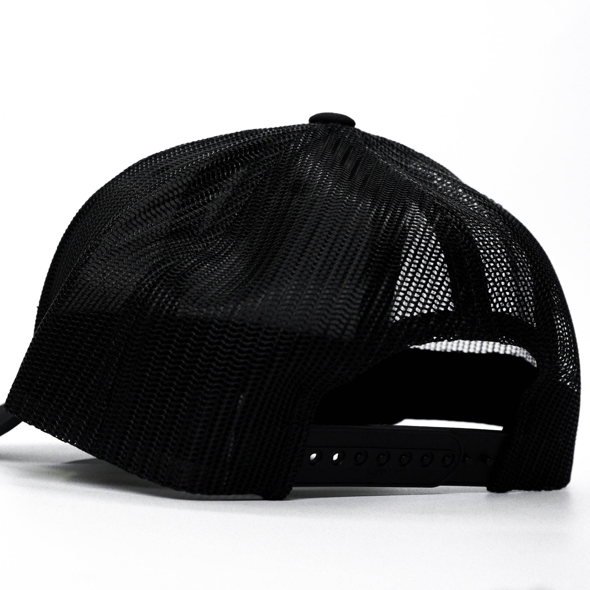 Vertraue Gott. Nicht der Regierung. Mid-Profile Mesh Snapback