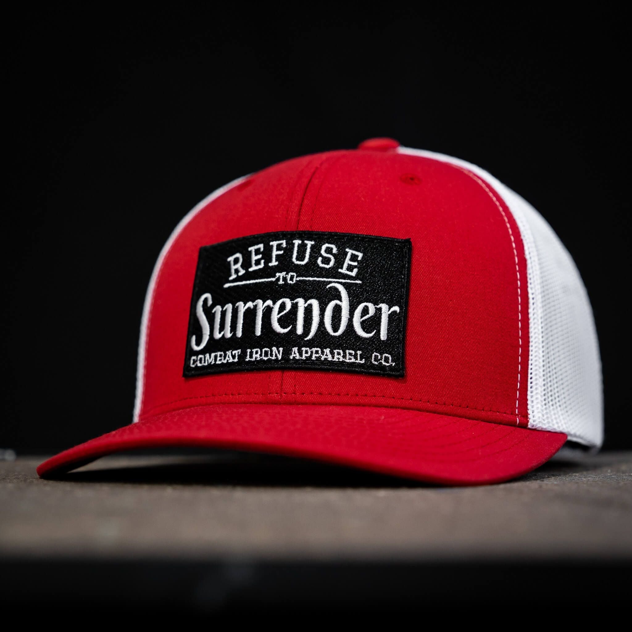 REFUSE TO SURRENDER BLACK/WHITE PATCH MID-PROFILE MESH SNAPBACK Hat