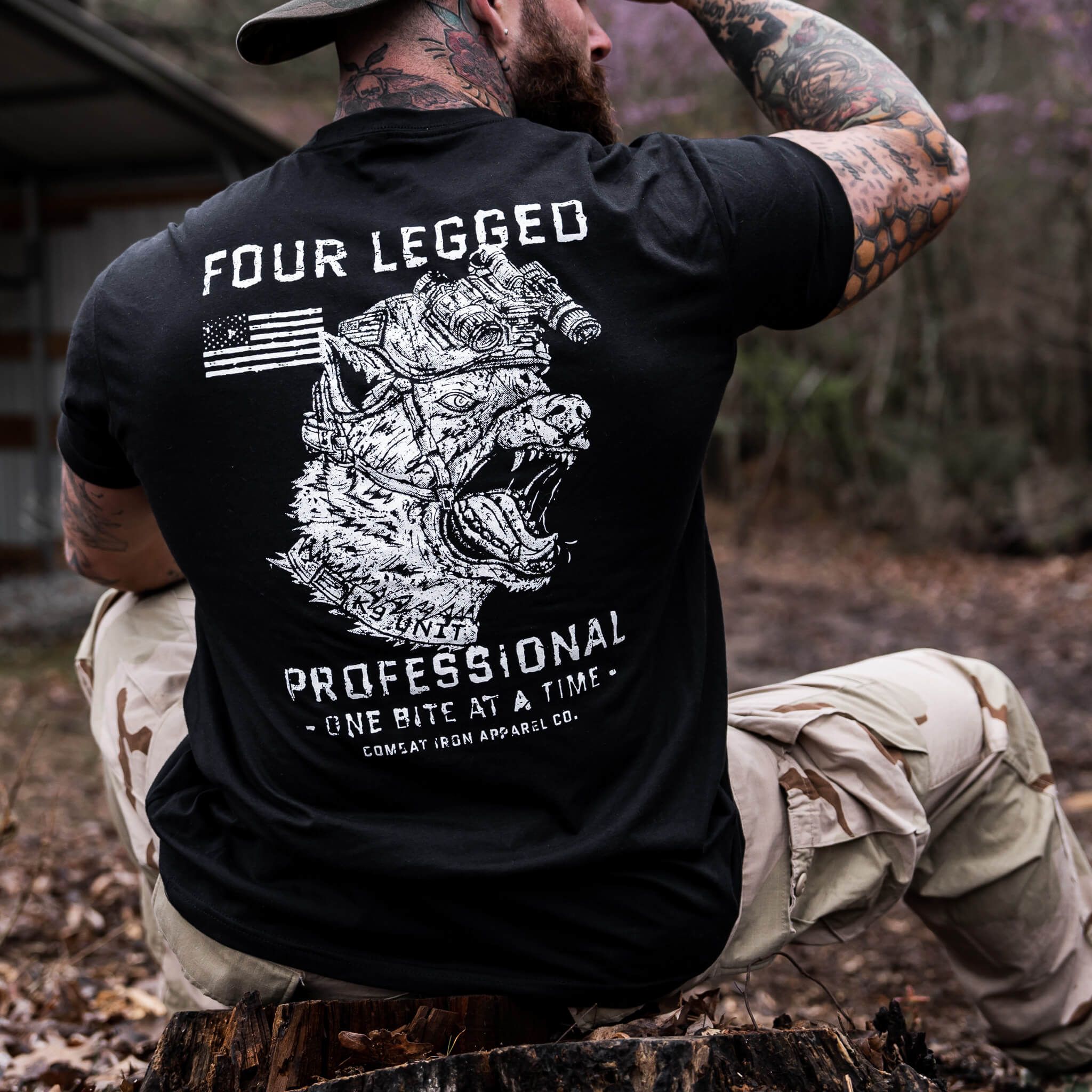 FOUR LEGGED PROFESSIONAL K9 DOG TRAINING MEN’S T-SHIRT