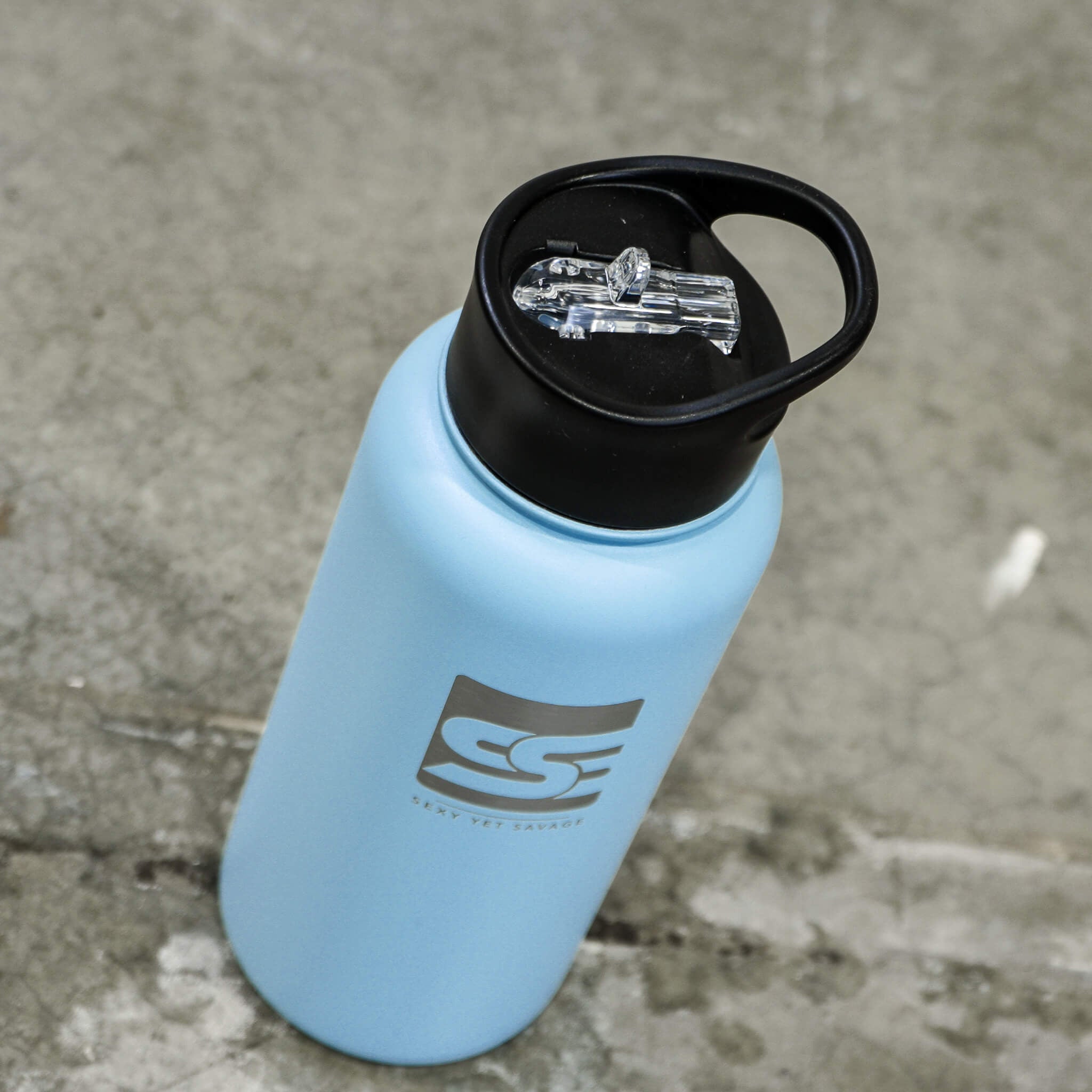 V1 32OZ METAL BOTTLE | 24HR INSULATED + FOLDABLE STRAW