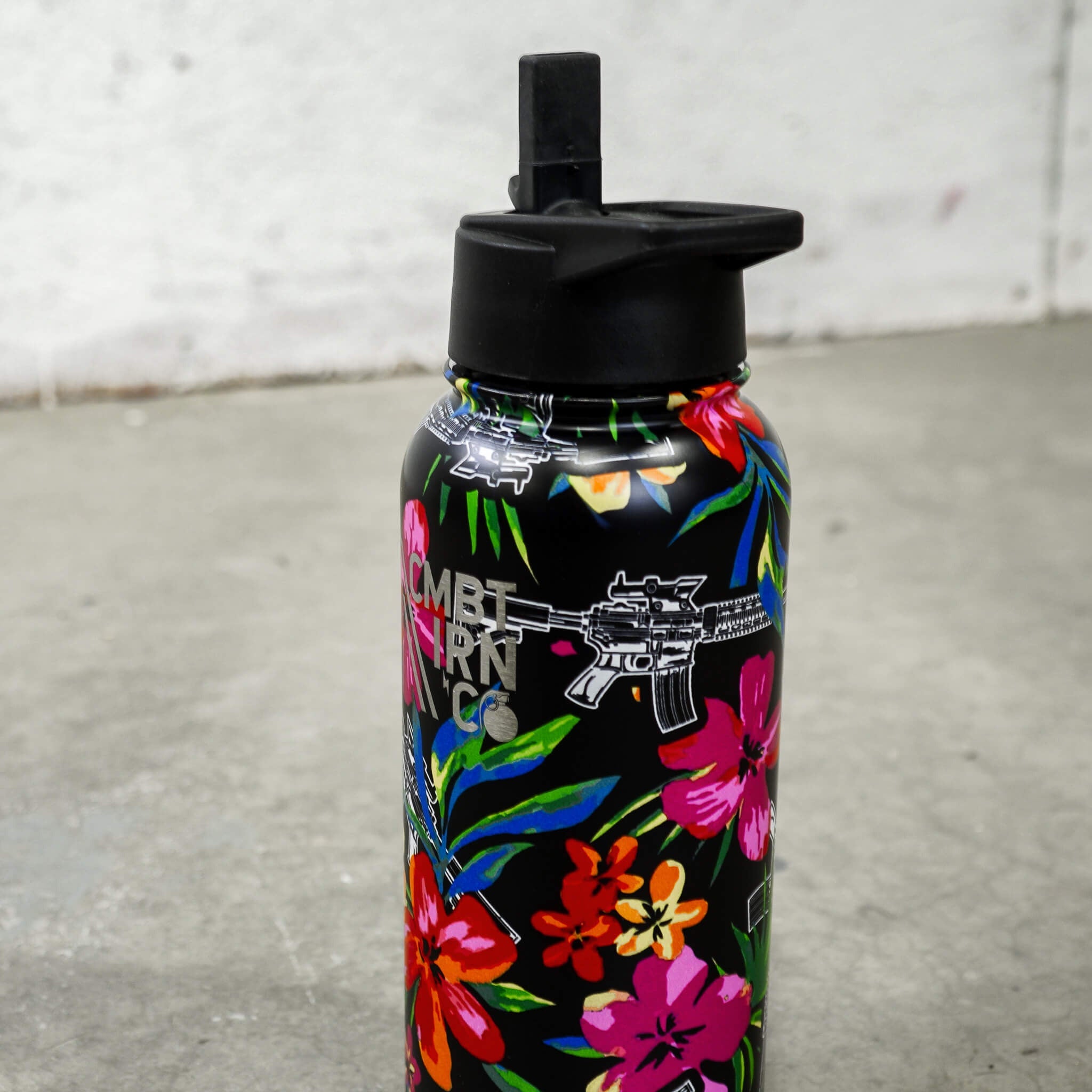 V1 32OZ METAL BOTTLE | 24HR INSULATED + FOLDABLE STRAW