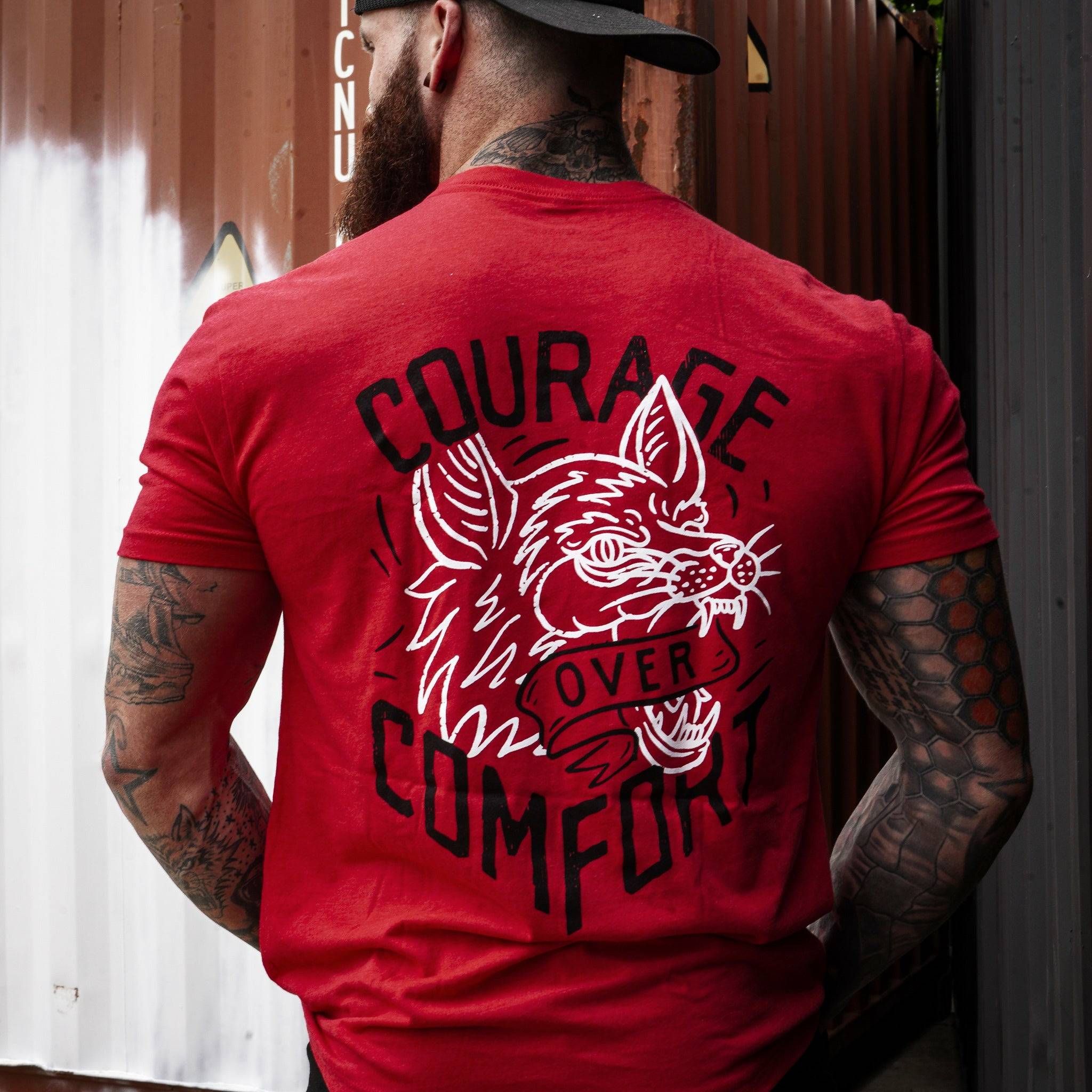 COURAGE OVER COMFORT - WOLF EDITION MEN’S T-SHIRT