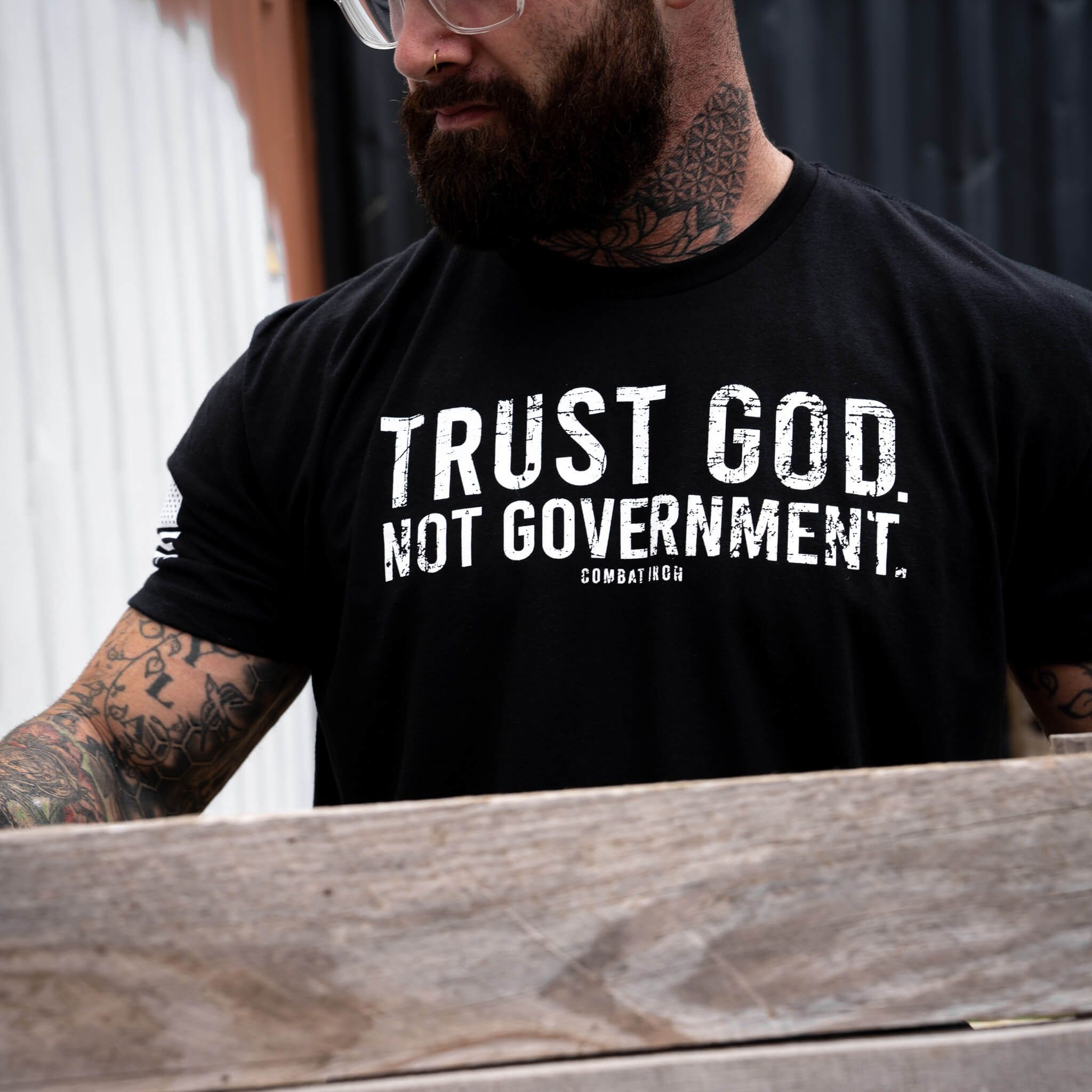 Trust God. Not Government. T-Shirt