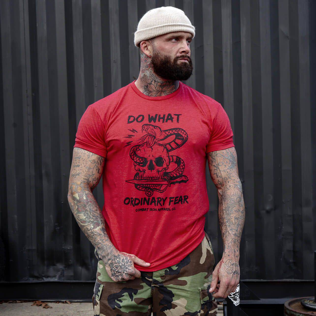 DO WHAT ORDINARY FEAR Snake & Skull Men's T-shirt