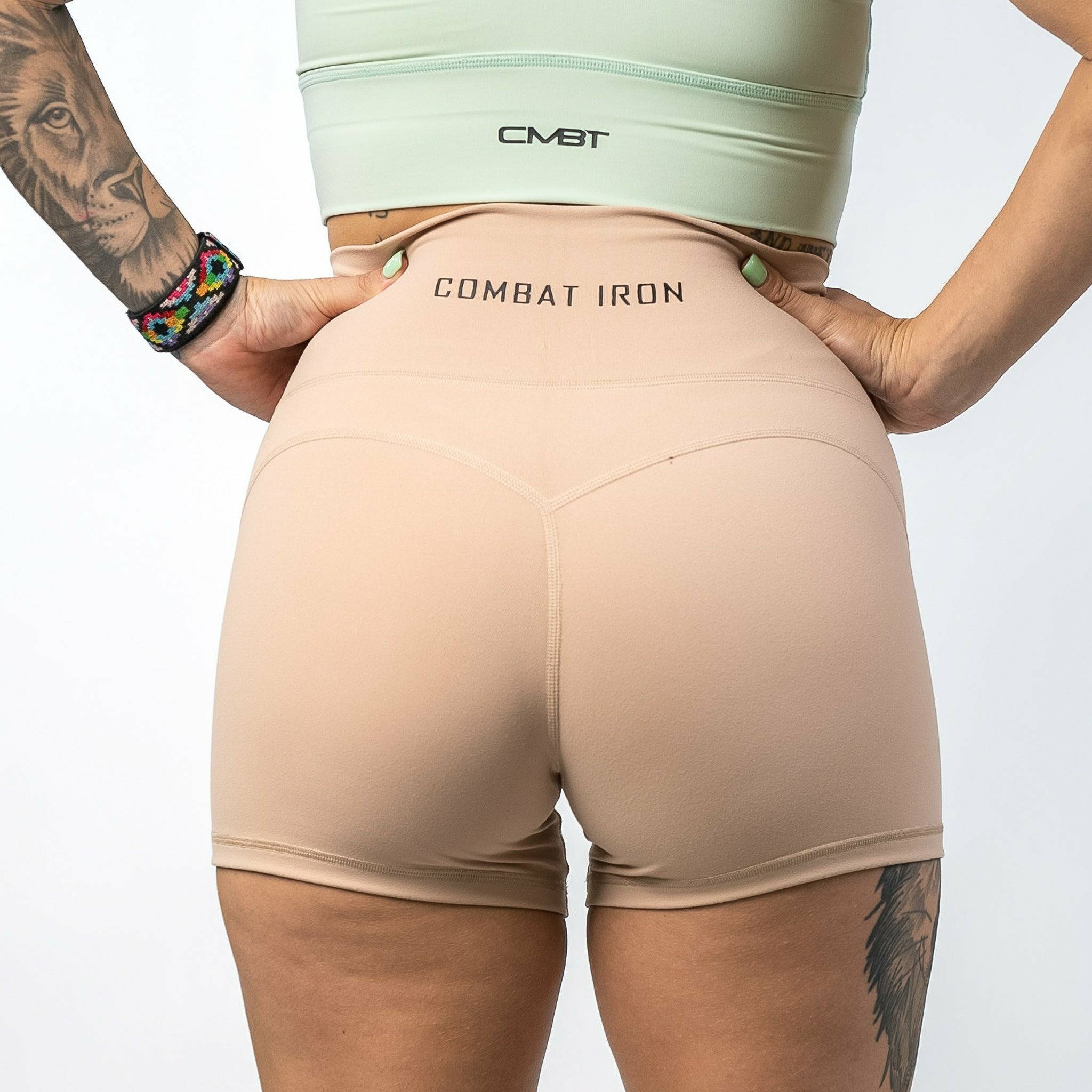 DAMEN LUXUS-SHORTS MIT HOHEM BUND