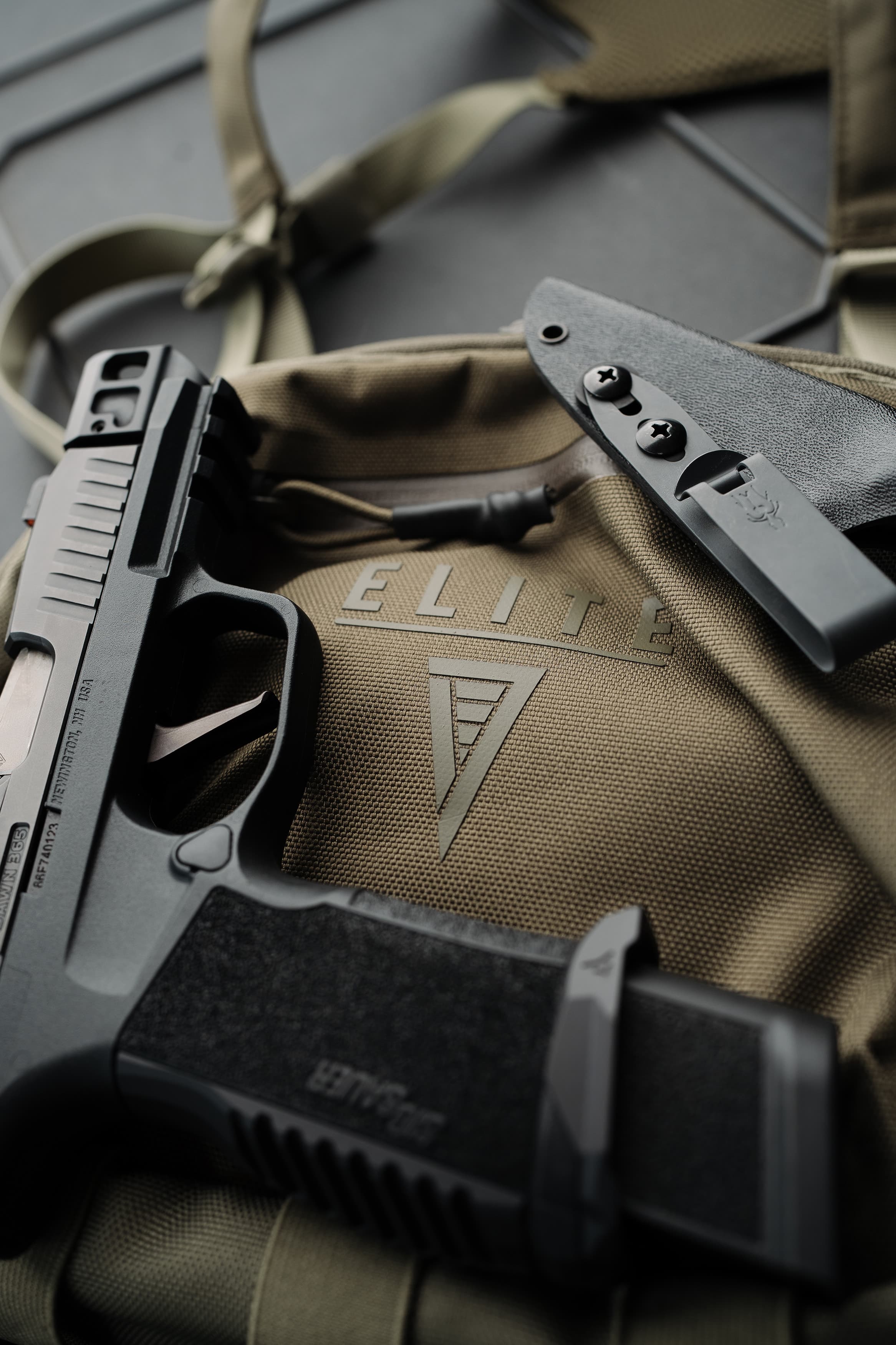 TRAILGUARD Brusttasche für verdecktes Tragen
