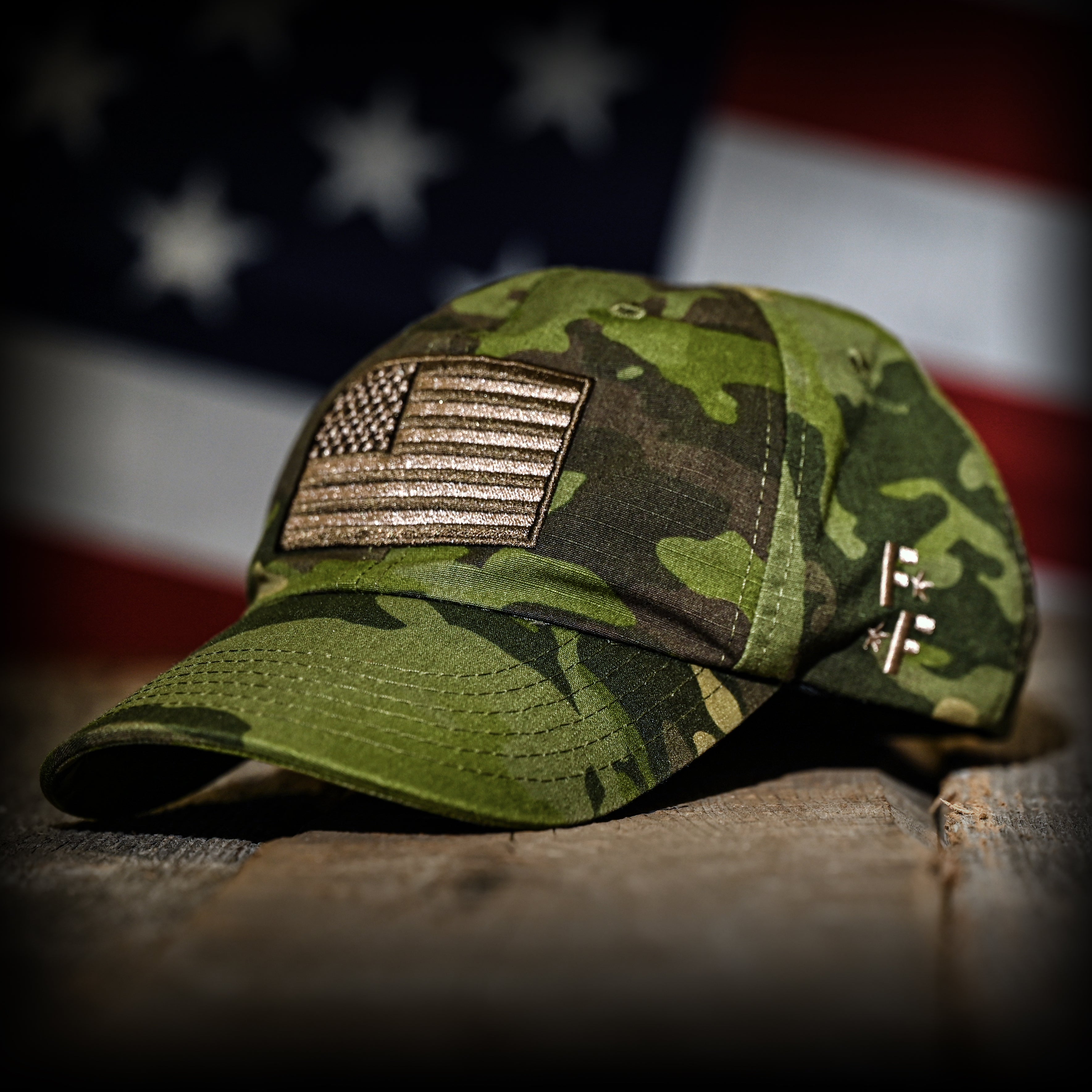 GORRA TROPIC MULTICAM FULL RIPSTOP CON BANDERA DE EE. UU.