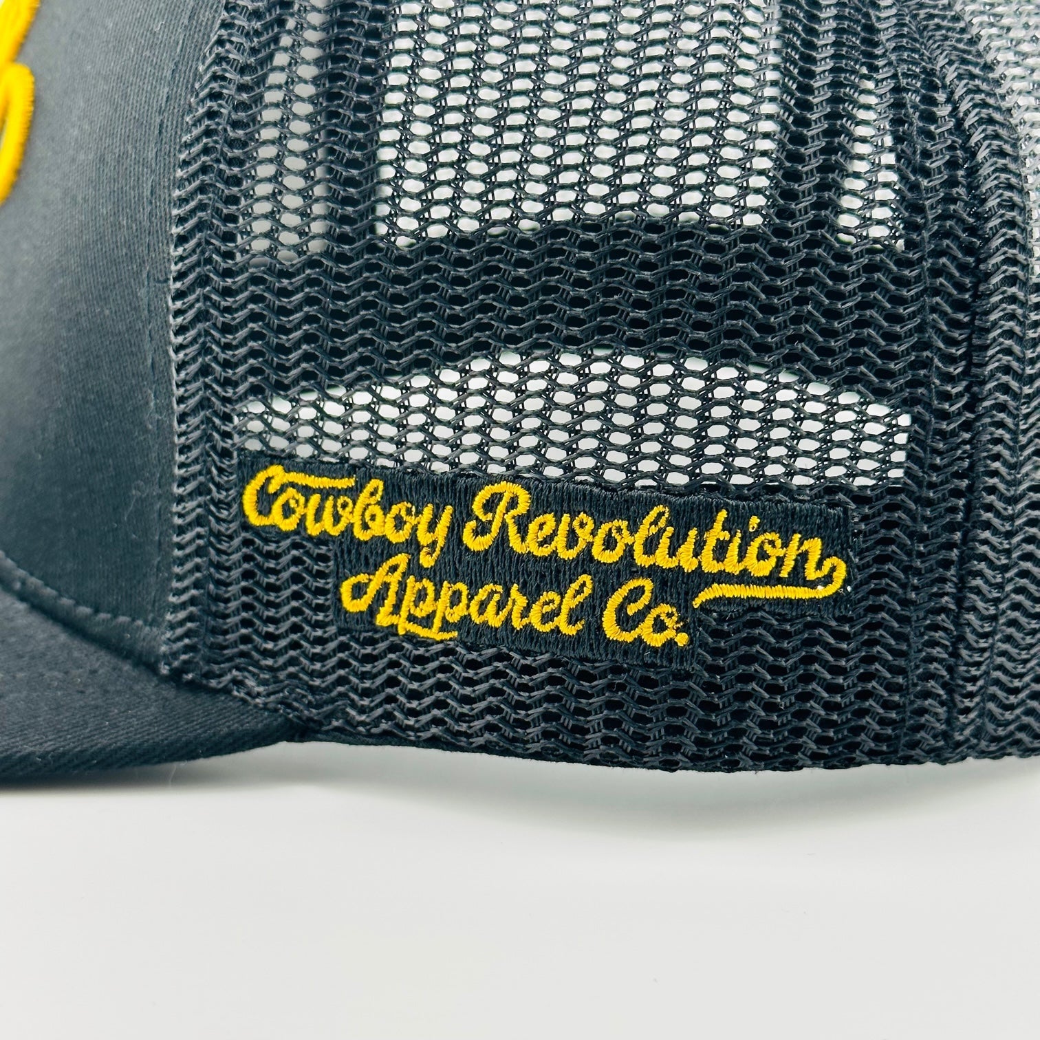 “COWGIRL HAT” COWBOY REVOLUTION BLACK TRUCKER HAT