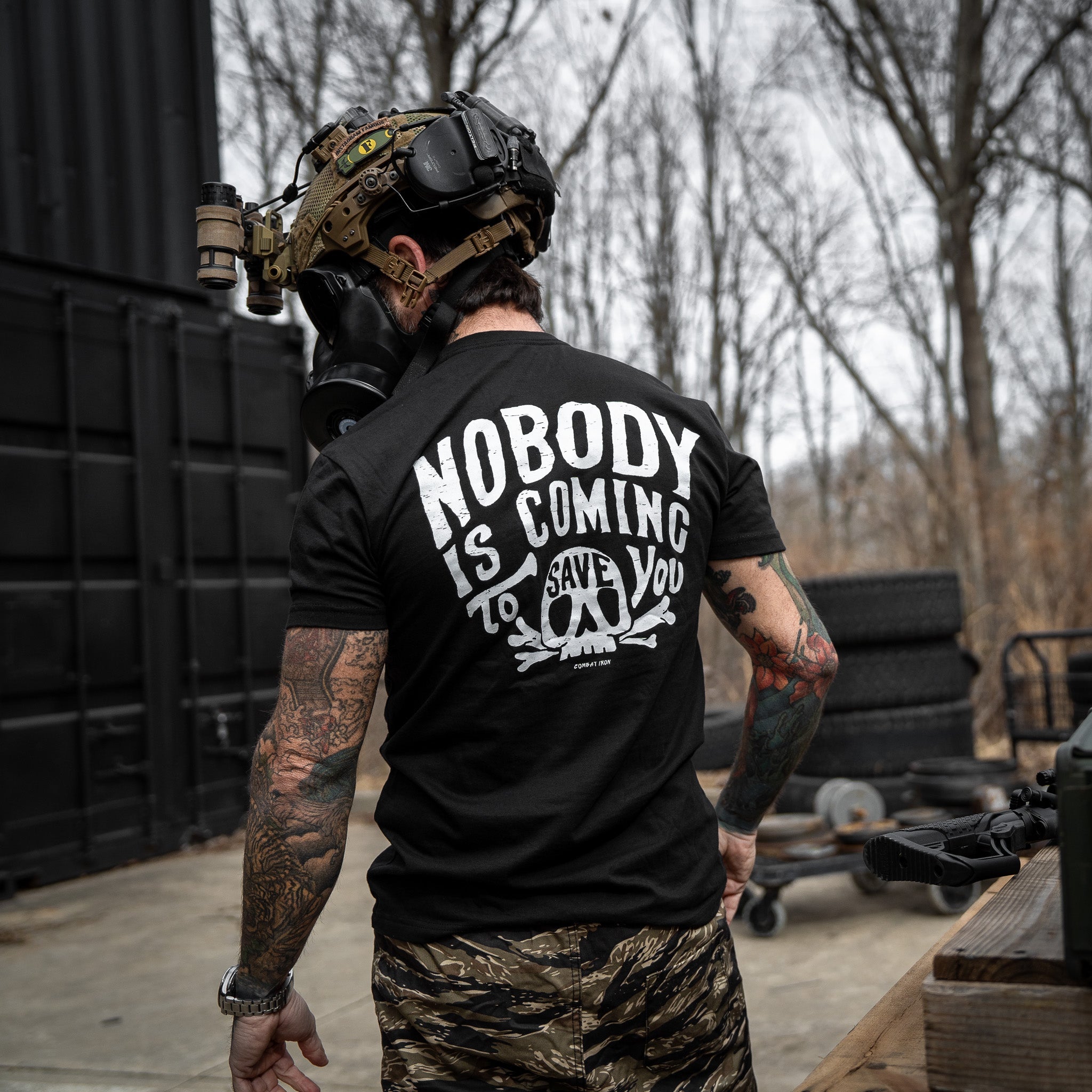 Nobody Is Coming To Save You Skull Men's T-Shirt