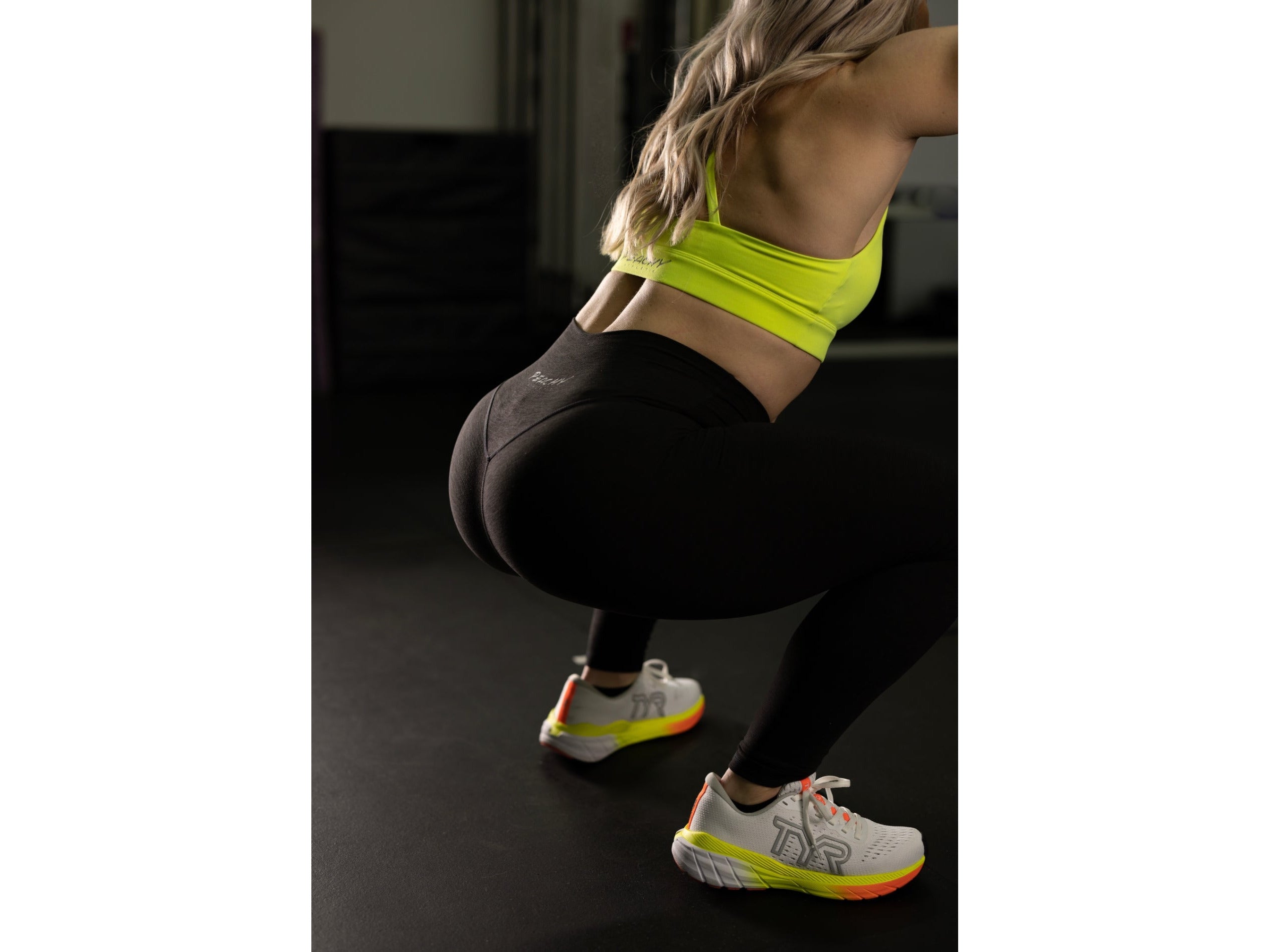 Elixir Performance Leggings - Heathered Black