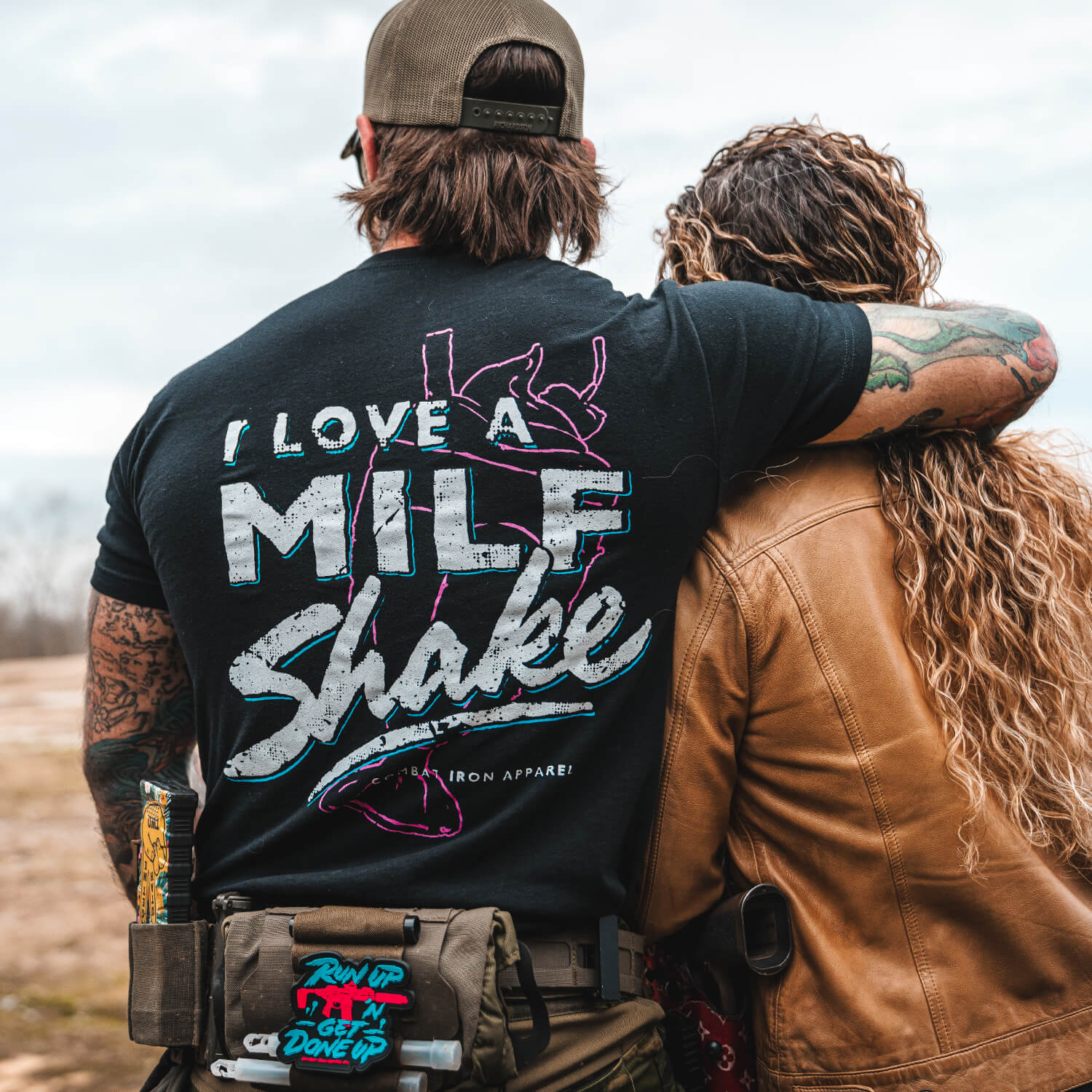 I LOVE MILF SHAKES RETRO MEN'S T-SHIRT