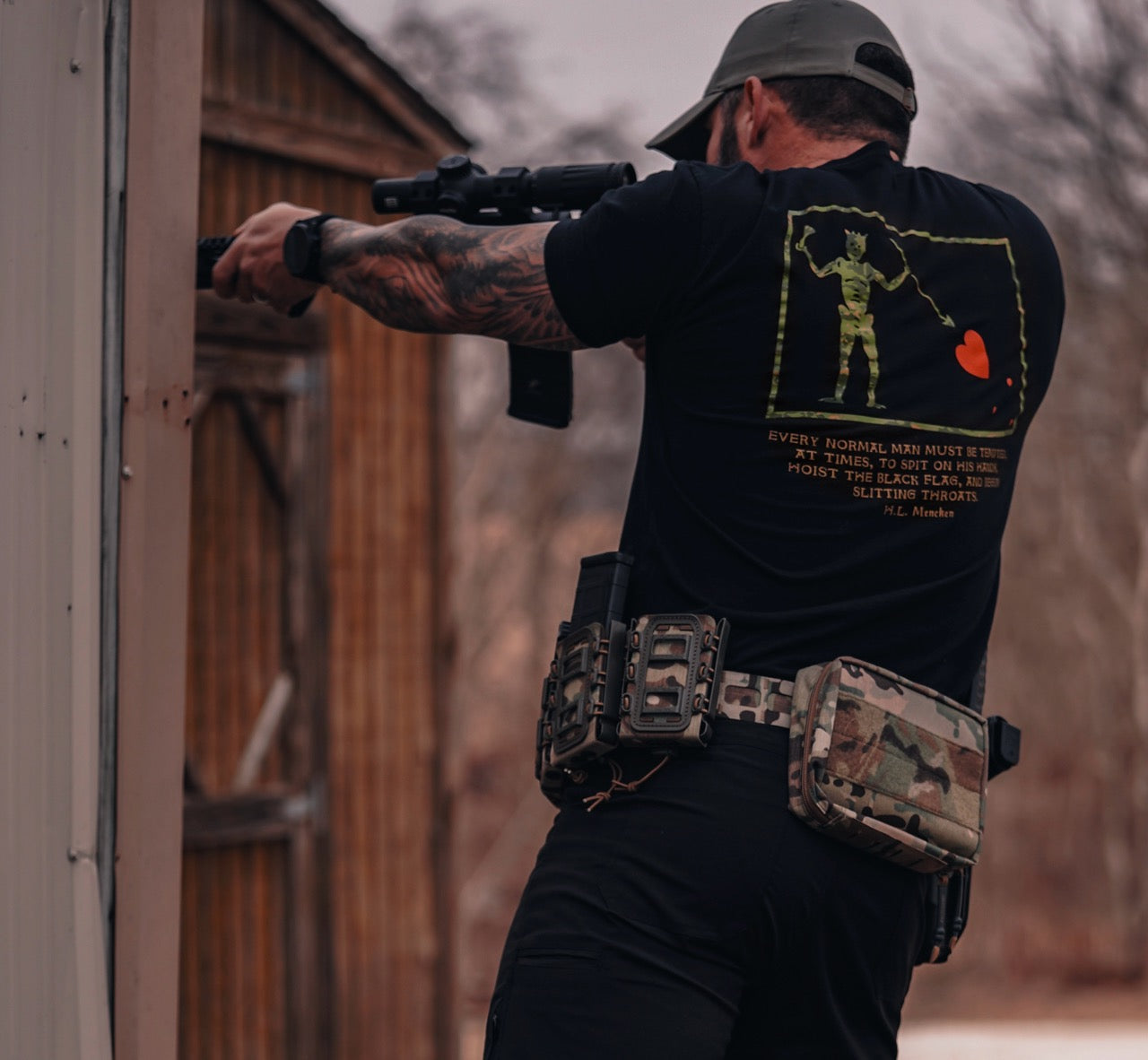 HOIST THE BLACK FLAG TEE